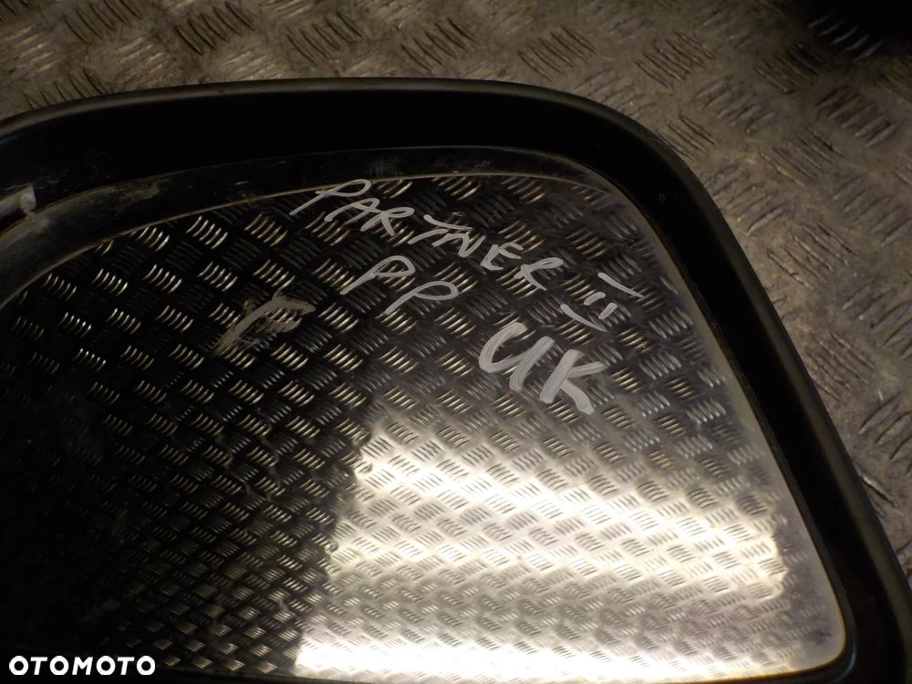 PEUGEOT PARTNER II LUSTERKO LEWE LUB PRAWE UK - 4