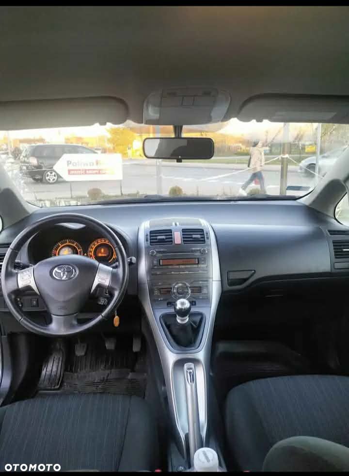 Toyota Auris 2.0 D-4D Premium - 6