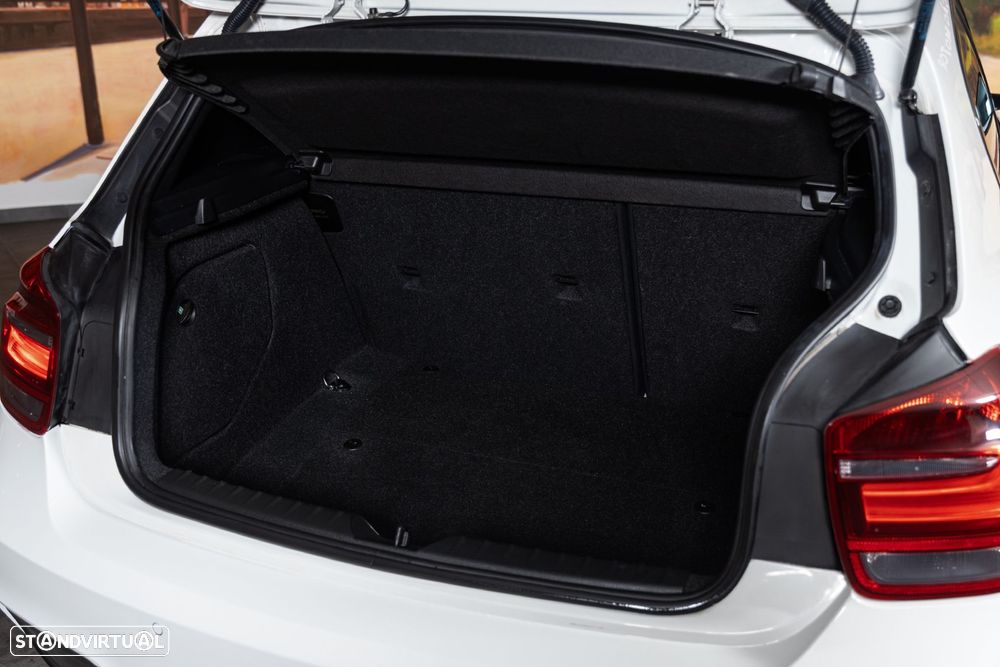 BMW 116 dA Pack M - 10