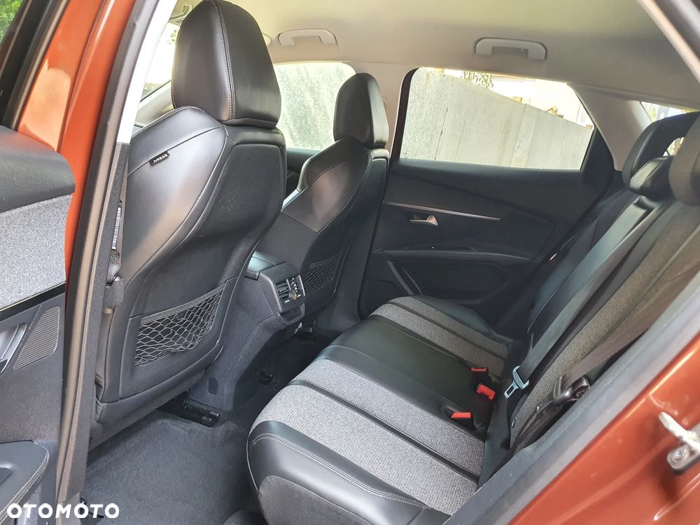 Peugeot 3008 HDi 150 Allure - 12