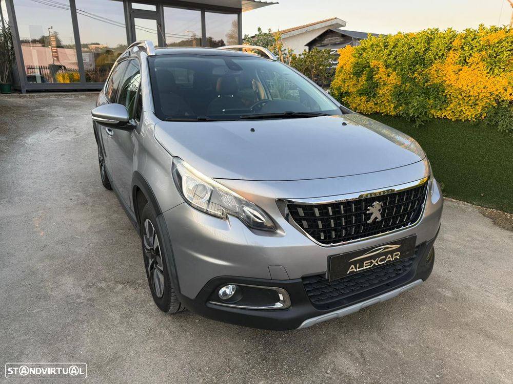 Peugeot 2008 1.2 PureTech Allure - 3