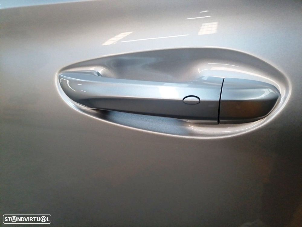 MG MG4 64 kWh Luxury - 14