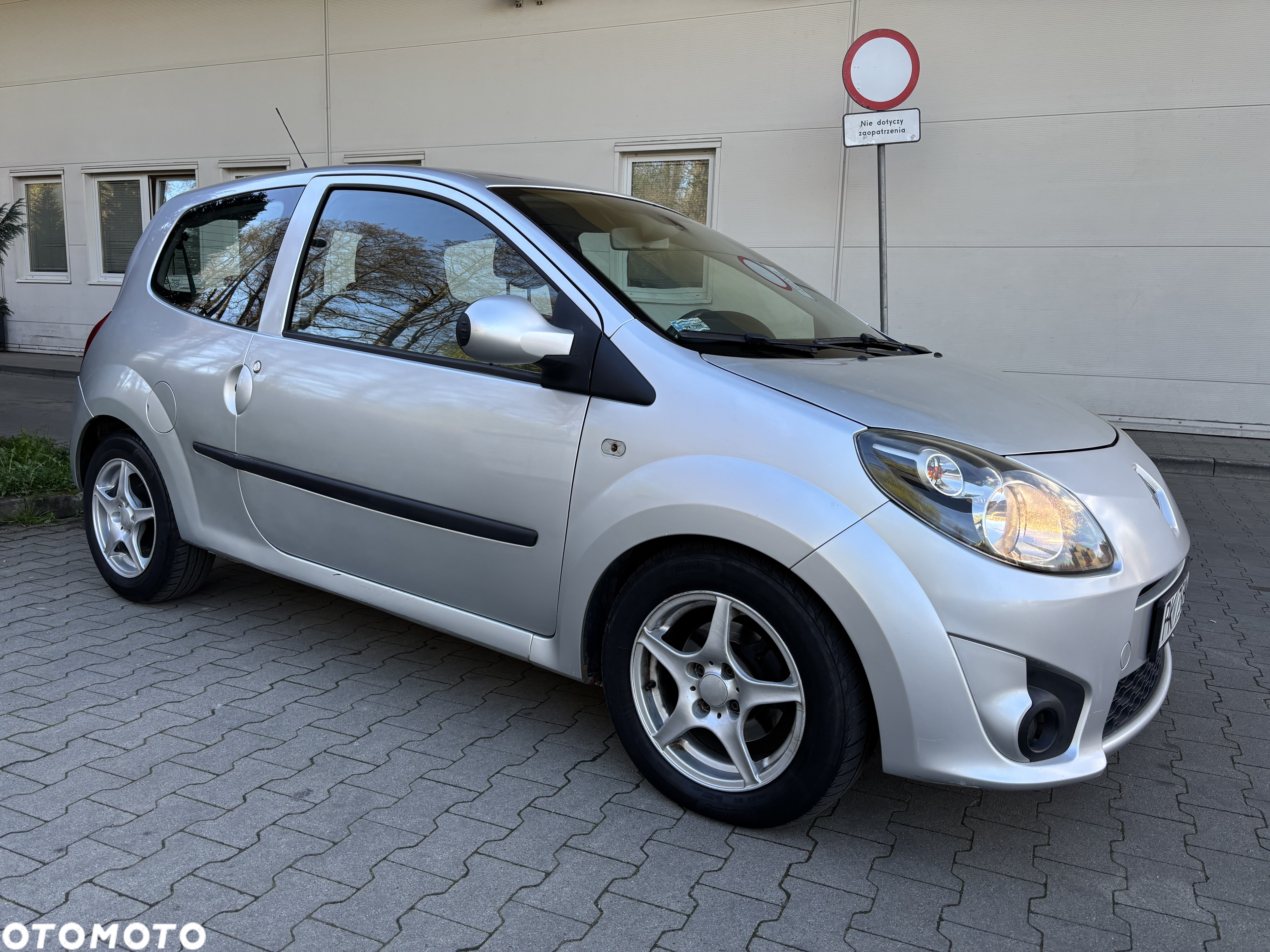 Renault Twingo 1.2 16V 75 Quickshift Authentique - 17