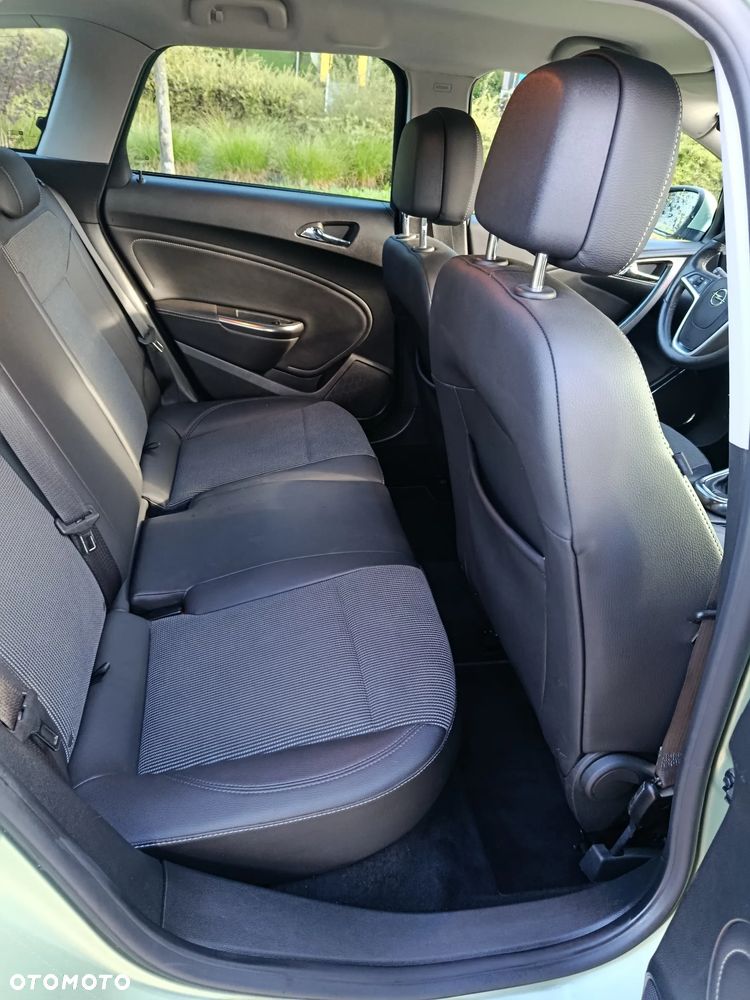 Opel Astra 1.4 T Cosmo - 10