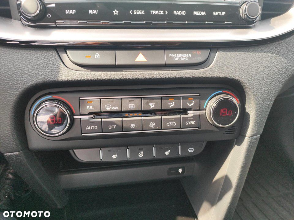 Kia XCeed - 16