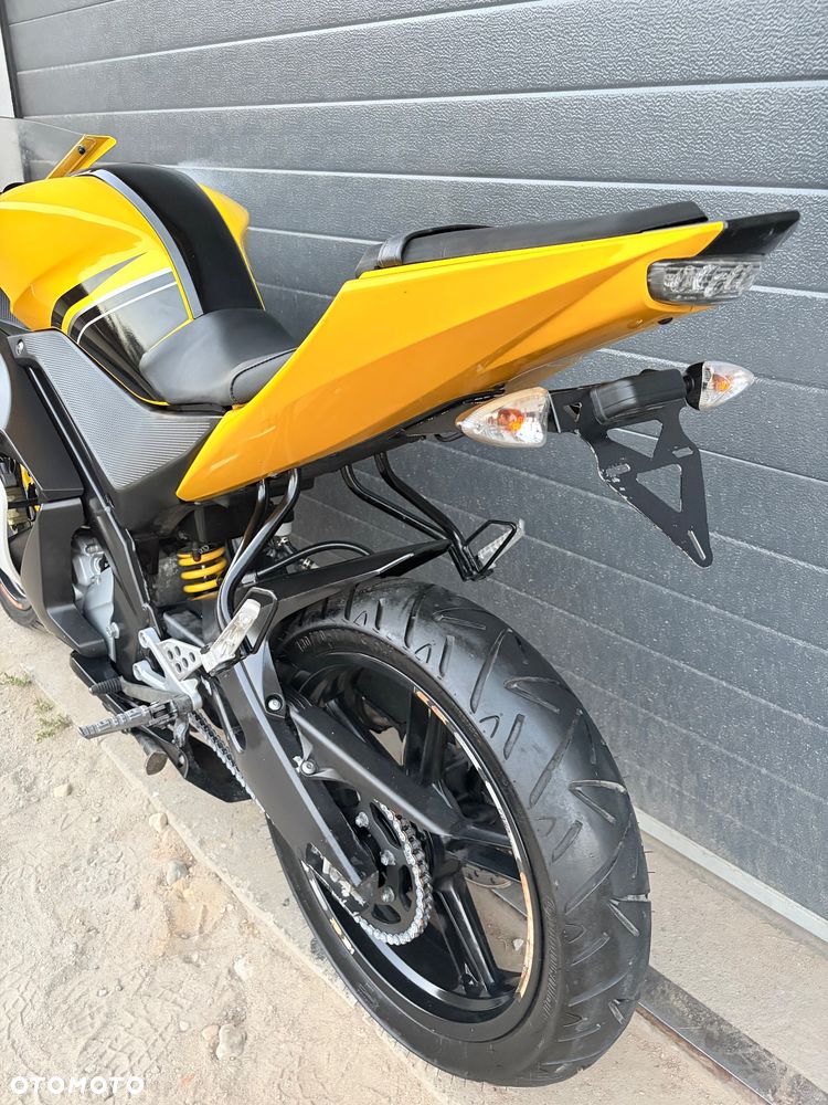 Yamaha YZF - 5