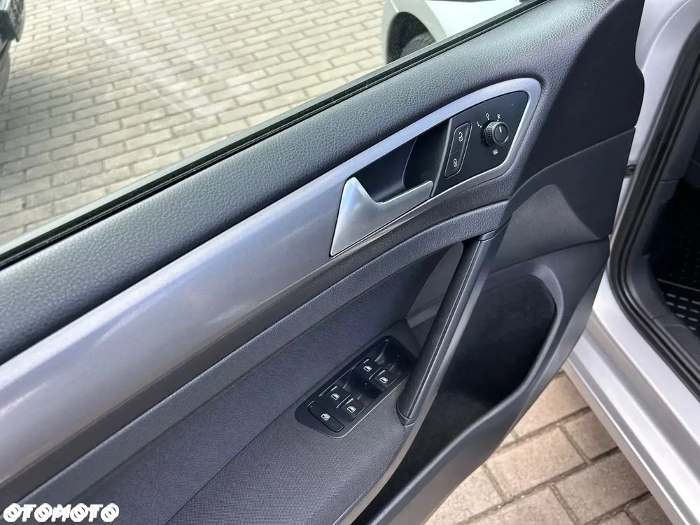 Volkswagen Golf 1.2 TSI BMT Trendline - 13