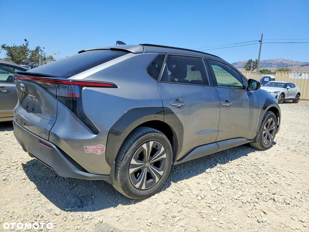 Toyota bZ4X - 4