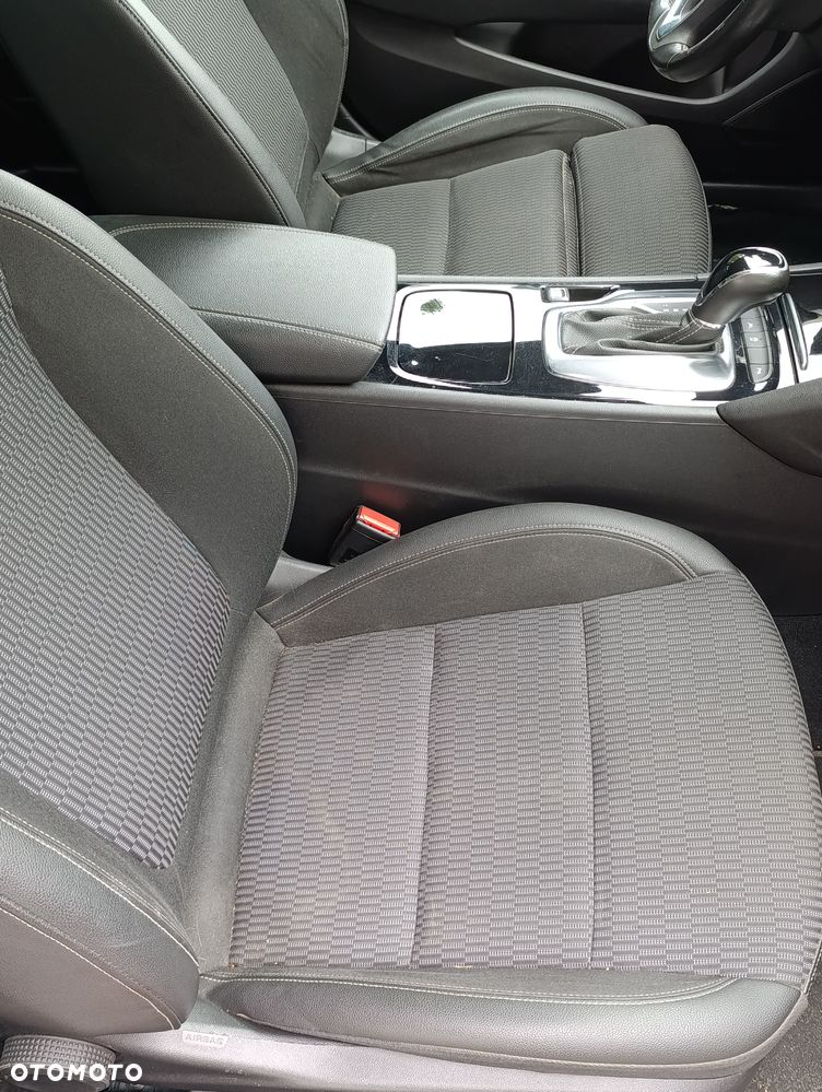 Opel Insignia 1.5 T Enjoy S&S - 17