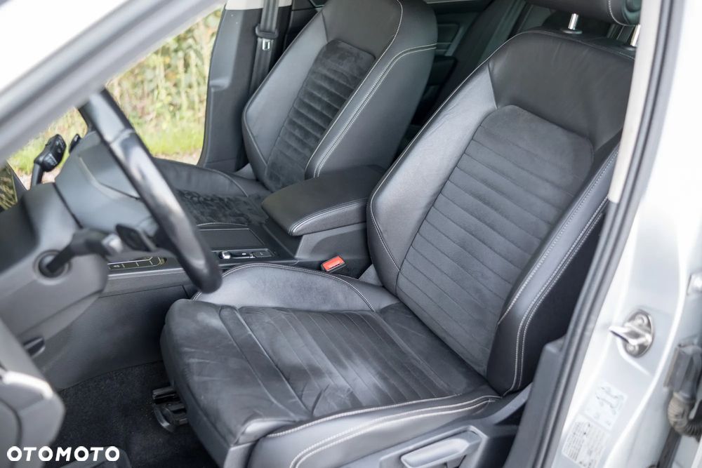 Volkswagen Passat 2.0 TDI SCR (BlueMotion Tech) 4Mot DSG Highline - 12