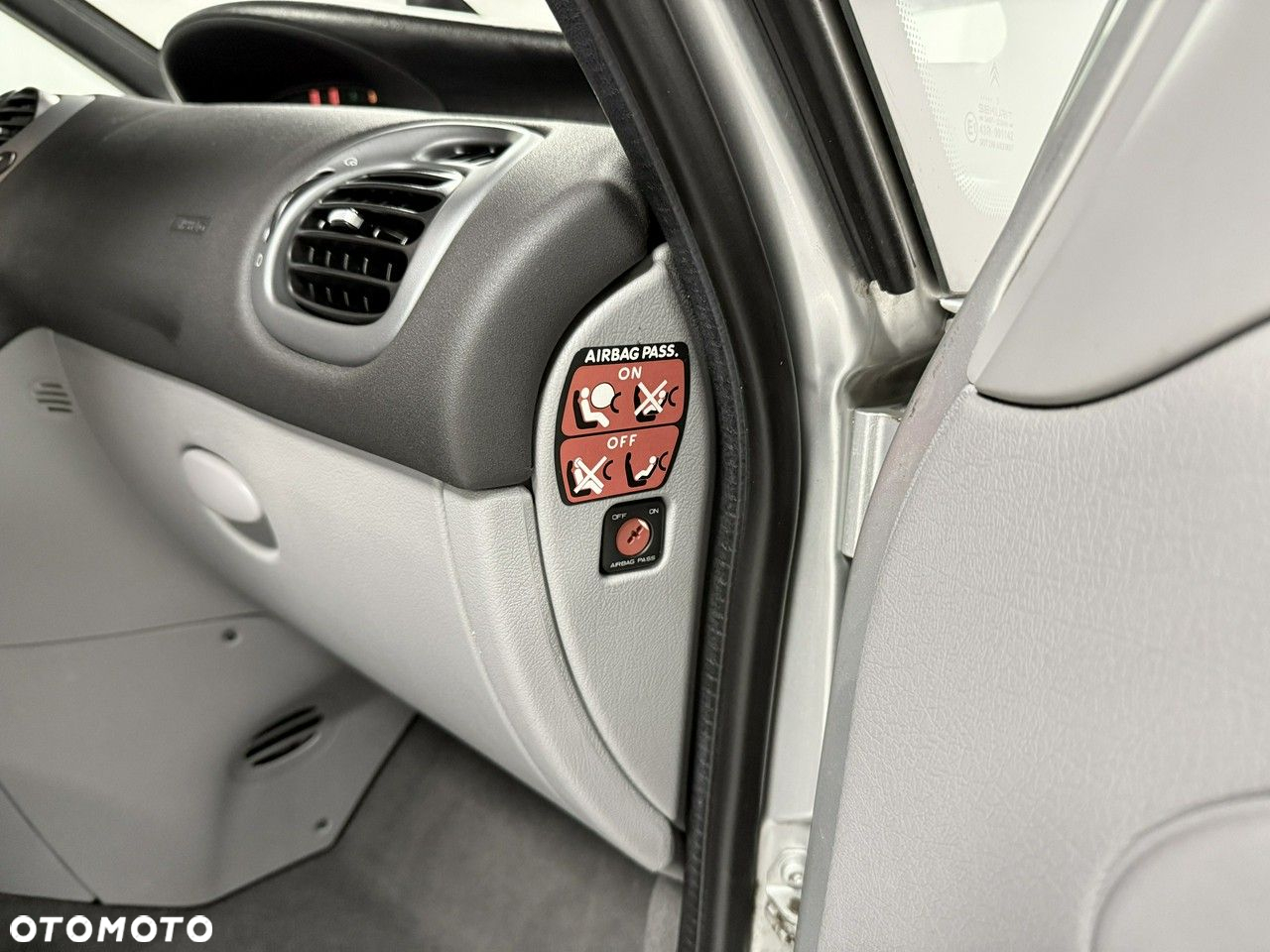 Citroën Xsara Picasso 1.8i SX Plus Top-Edition - 30