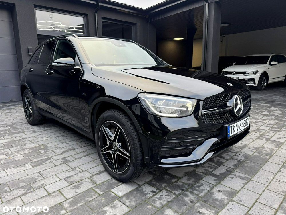 Mercedes-Benz GLC 300 e 4-Matic - 38