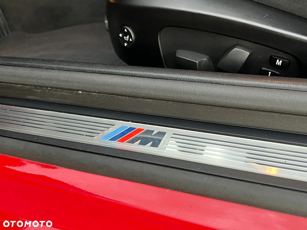 BMW Seria 3 330i - 16