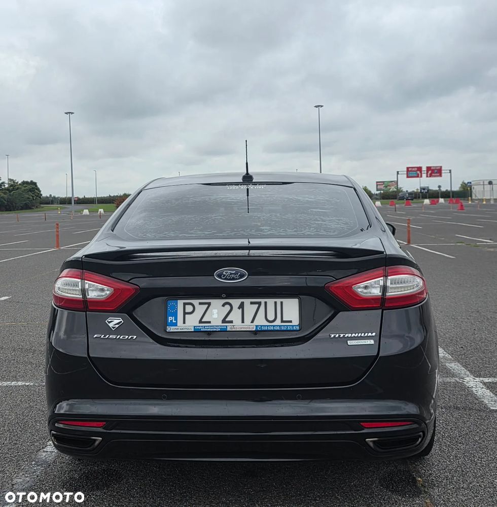 Ford Fusion 2.0 EcoBoost Titanium - 15