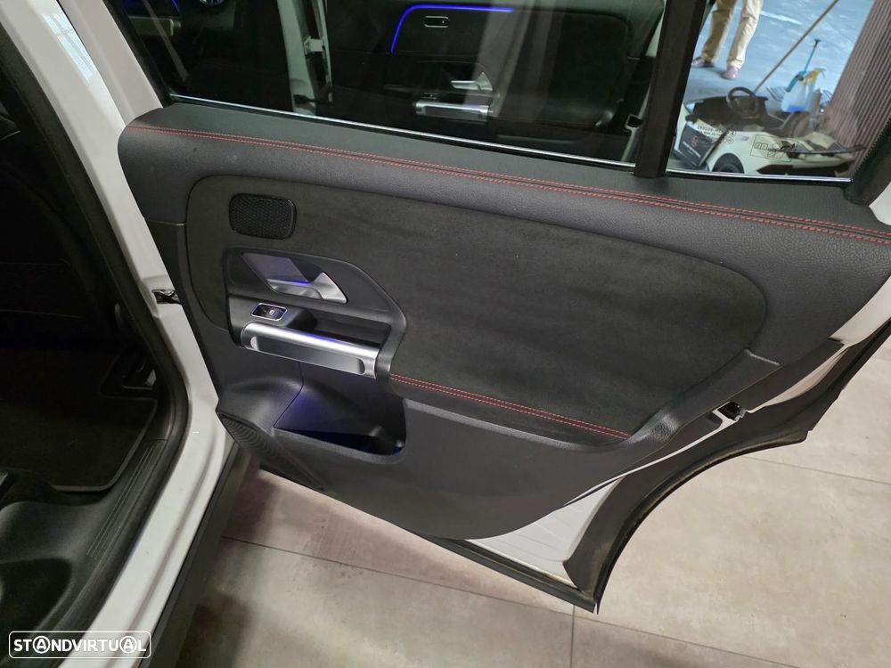 Mercedes-Benz EQB 350 4Matic AMG Line - 36