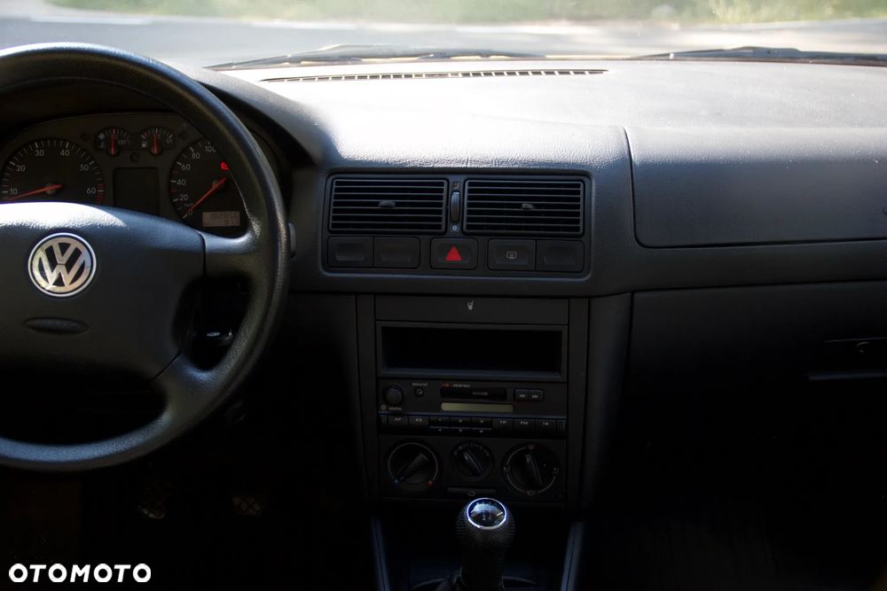 Volkswagen Golf 1.4 Comfortline - 6