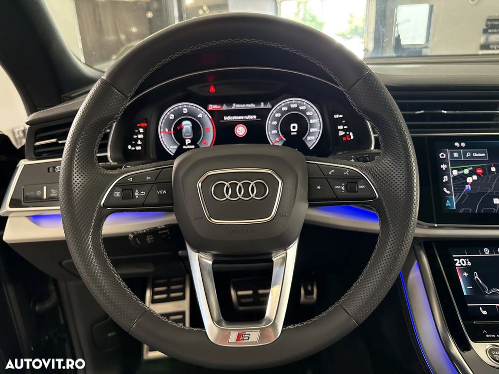 Audi Q8 - 17