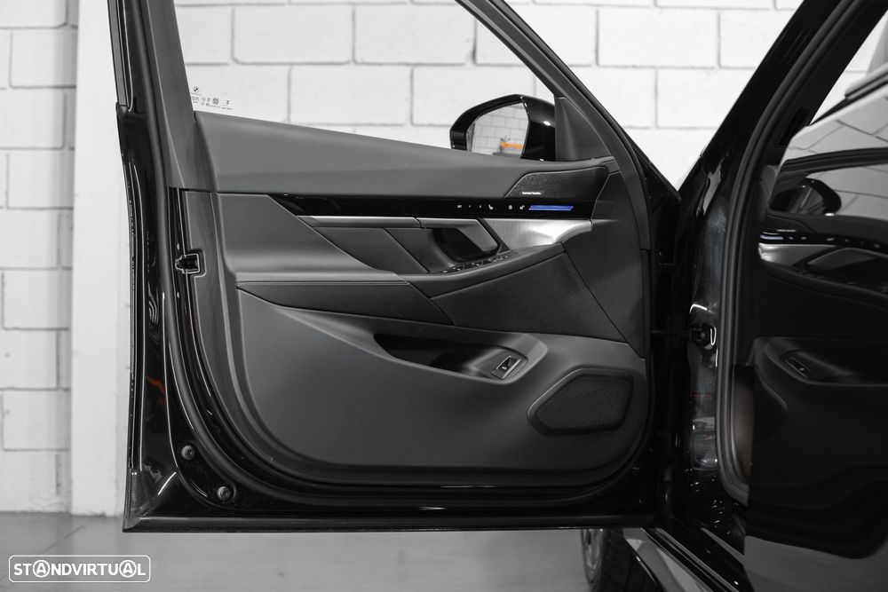 BMW 530 e xDrive Pack Desportivo M Pro - 31