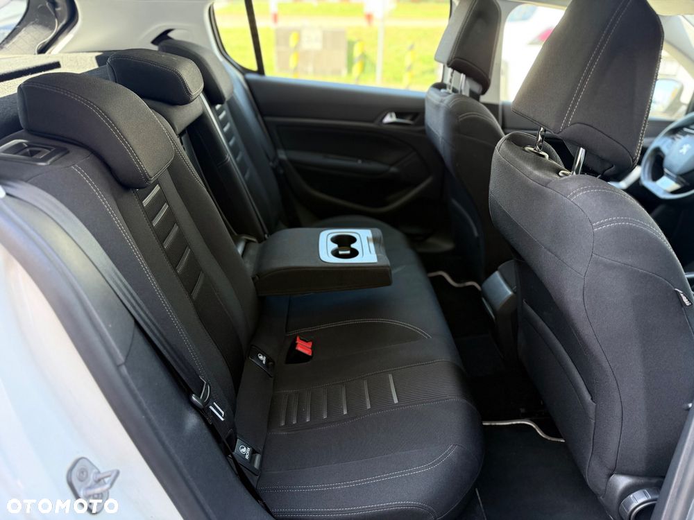 Peugeot 308 1.6 THP Allure - 20
