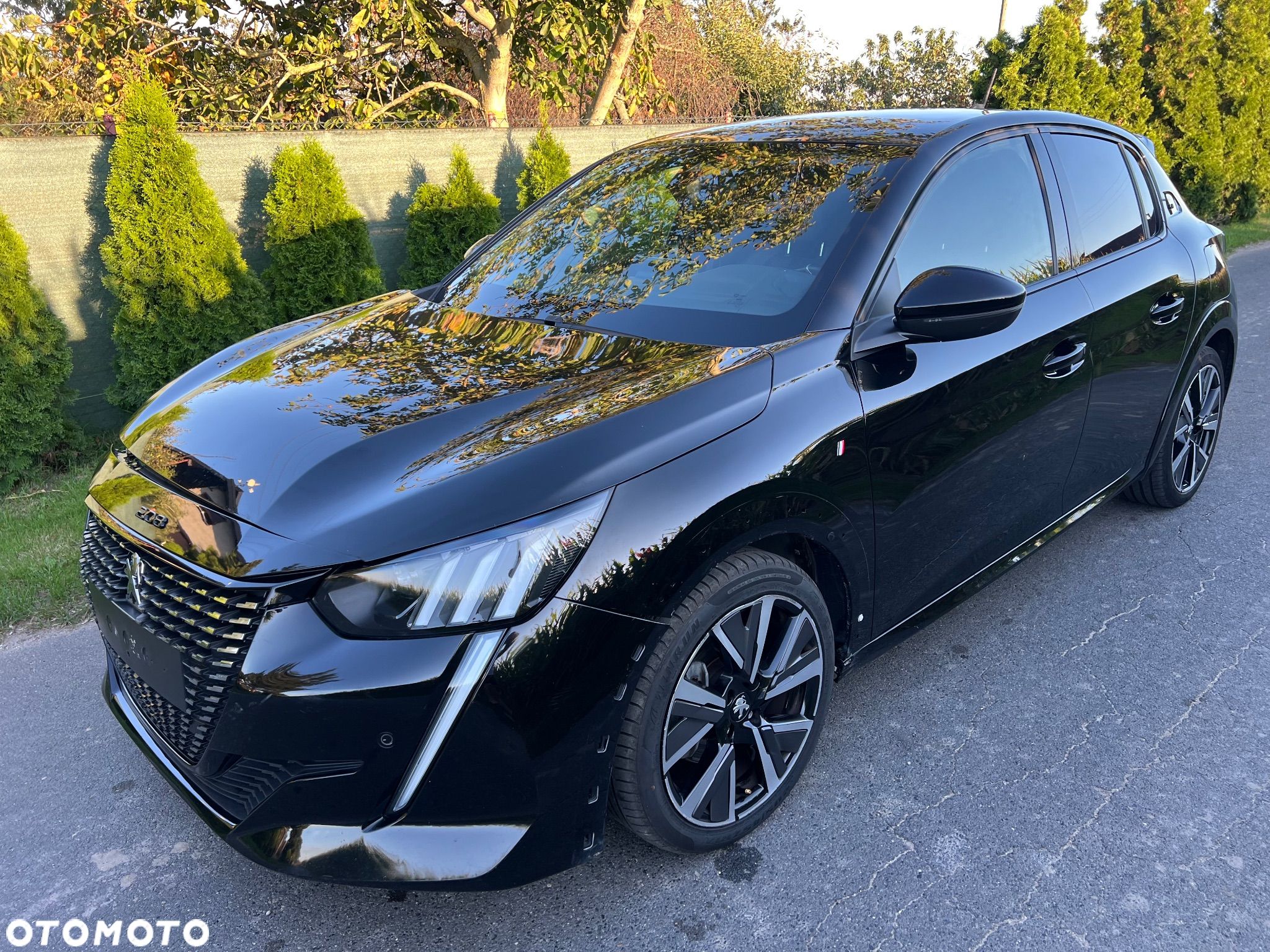 Peugeot 208 1.2 PureTech GT S&S EAT8 - 1