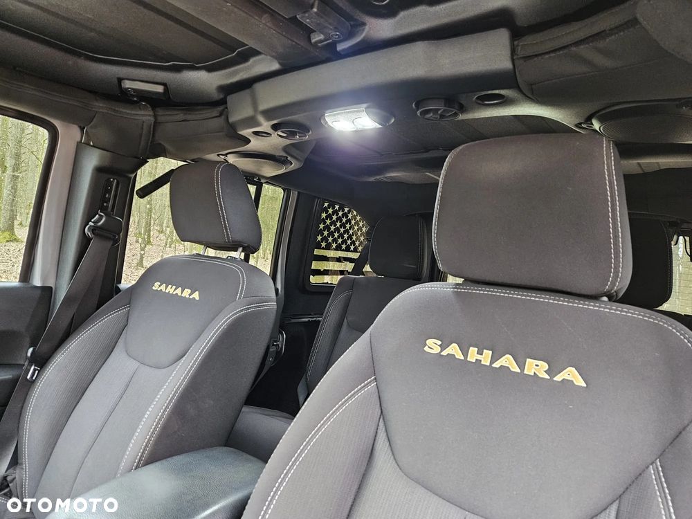 Jeep Wrangler 3.6 Unlim Sahara - 18
