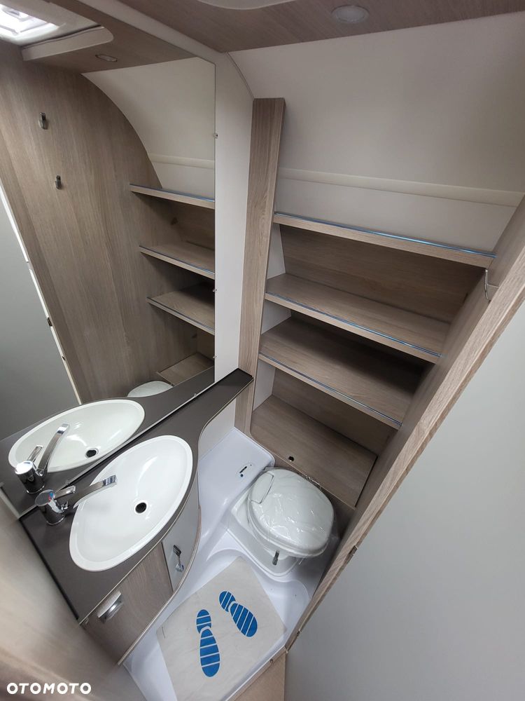 Burstner Premio Plus 410 TS - 9