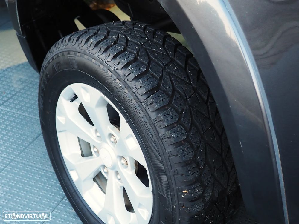 Mitsubishi L200 2.5 DI-D Club Invite 3L CC 4WD - 17