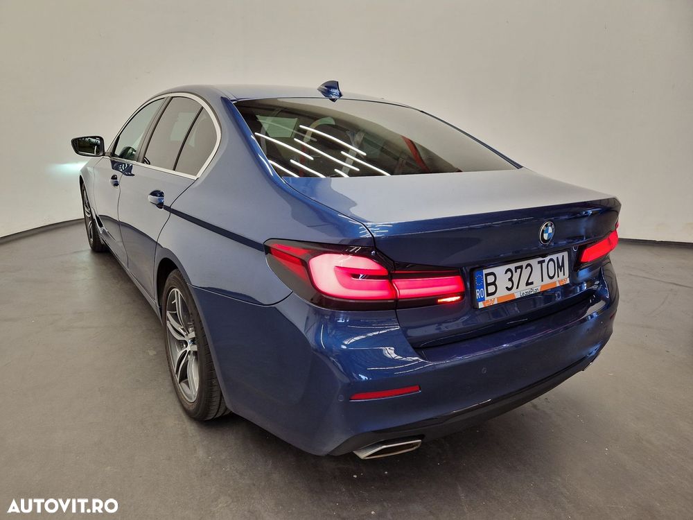 BMW Seria 5 530i xDrive Aut. - 10