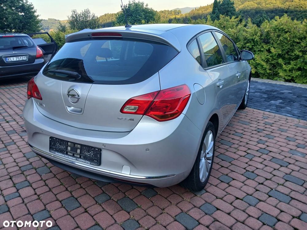 Opel Astra 1.6 Enjoy - 2