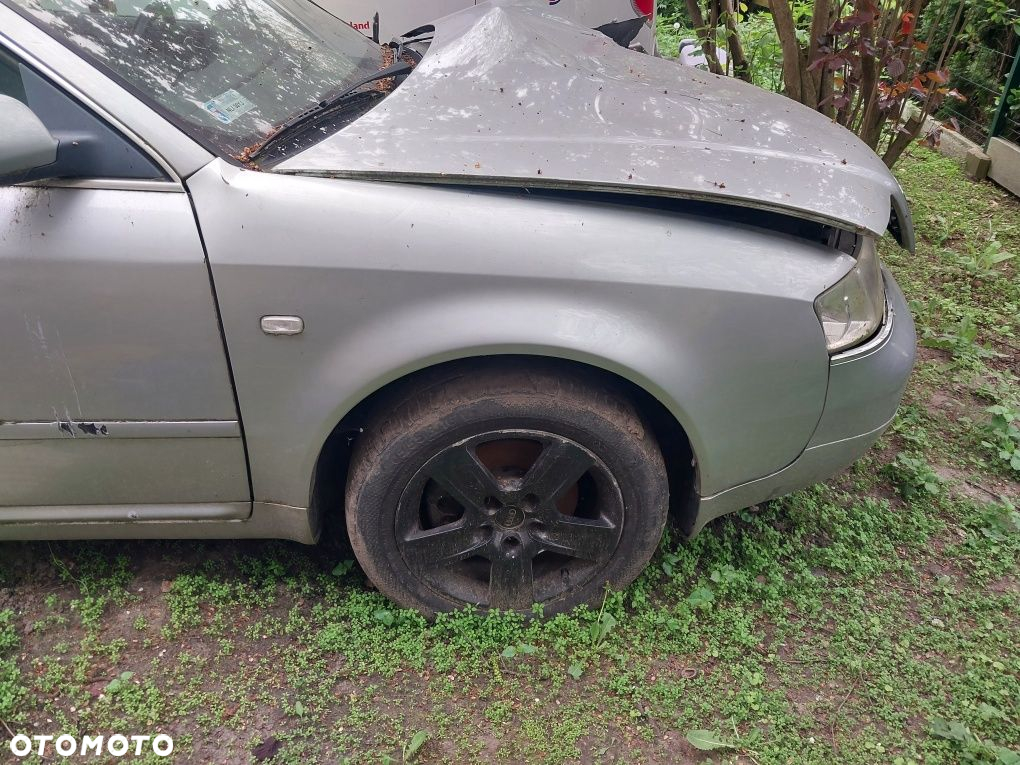 Audi a6 c5 2.5 tdi silnik afb skrzynia dqs kolor ly7m na części maska - 7