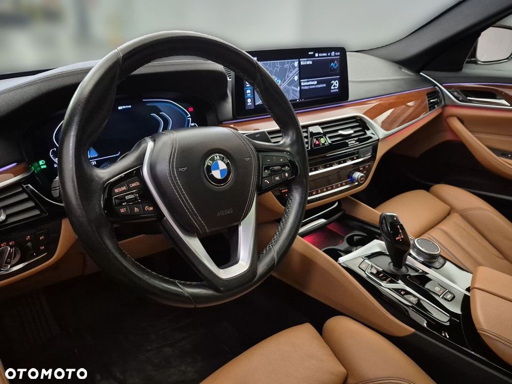 BMW Seria 5 - 11