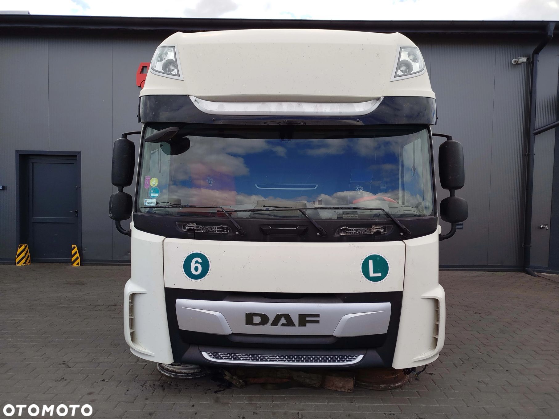 KABINA DAF XF 106 LIFT - 1