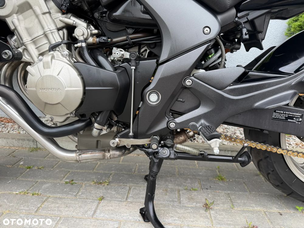 Honda CBF - 34