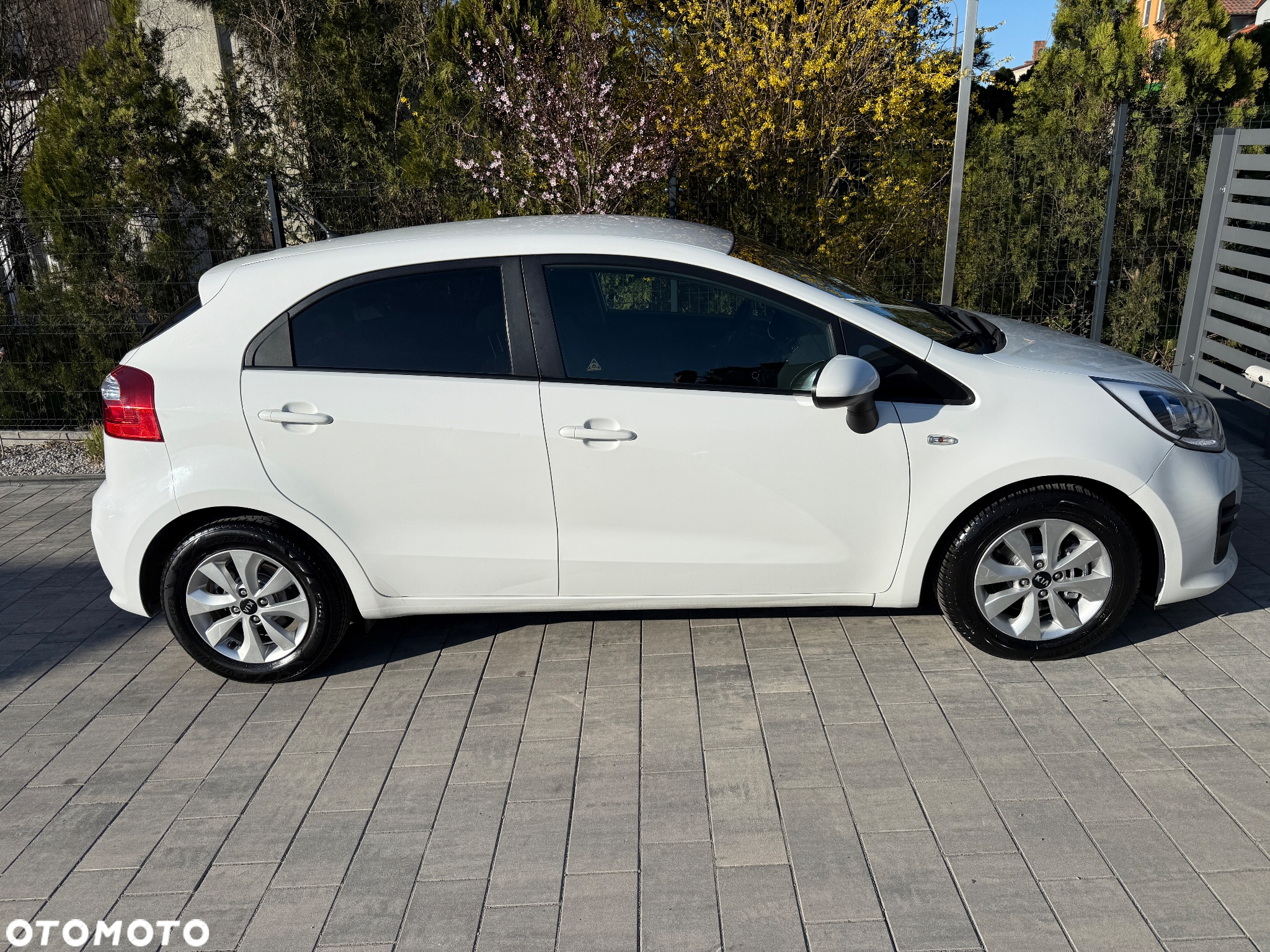 Kia Rio 1.2 Business Line - 4