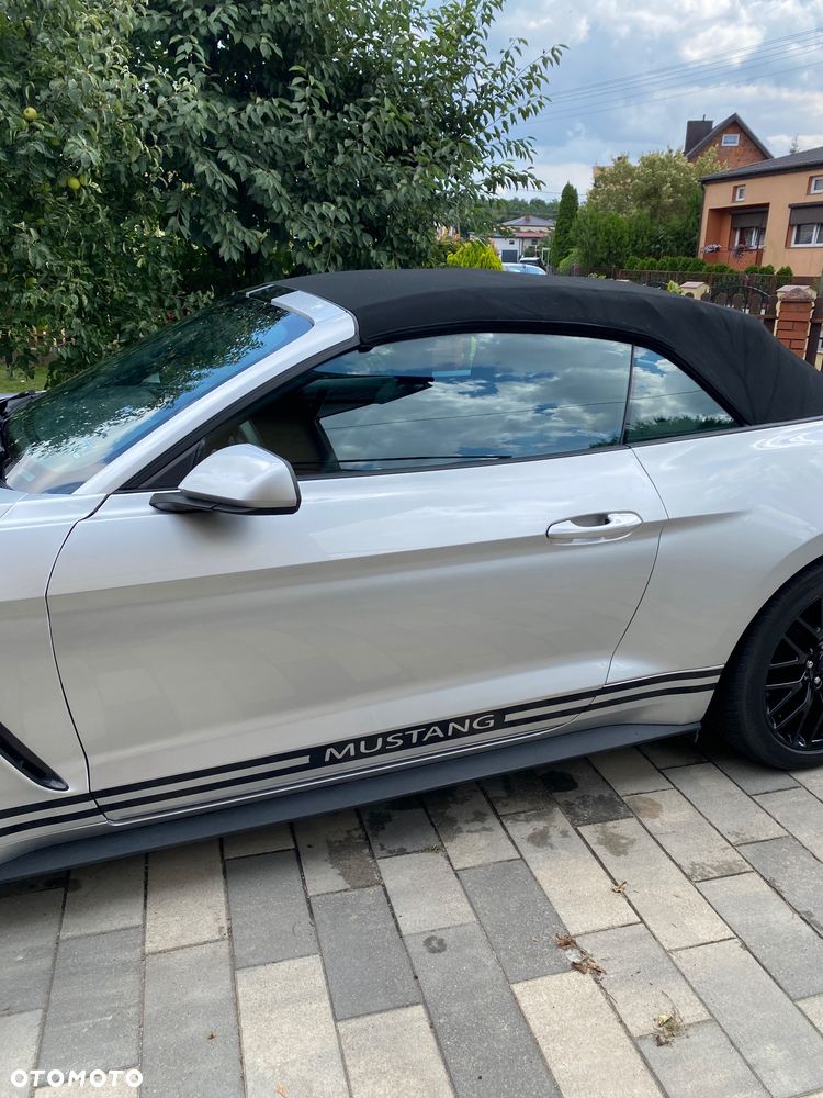 Ford Mustang 3.7 V6 - 4