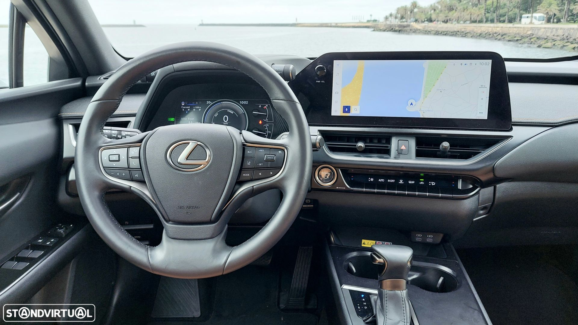 Lexus UX 250h Sport (Ecrã 12.3) - 19