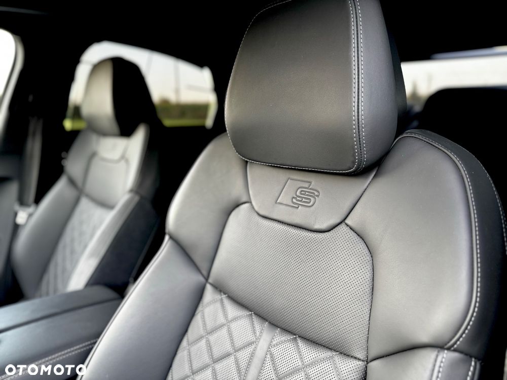 Audi A8 - 16