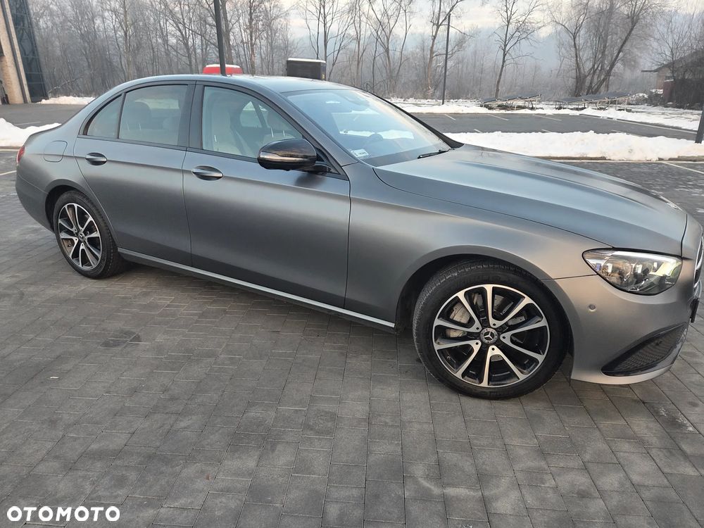 Mercedes-Benz Klasa E 300 d 4-Matic Exclusive - 6