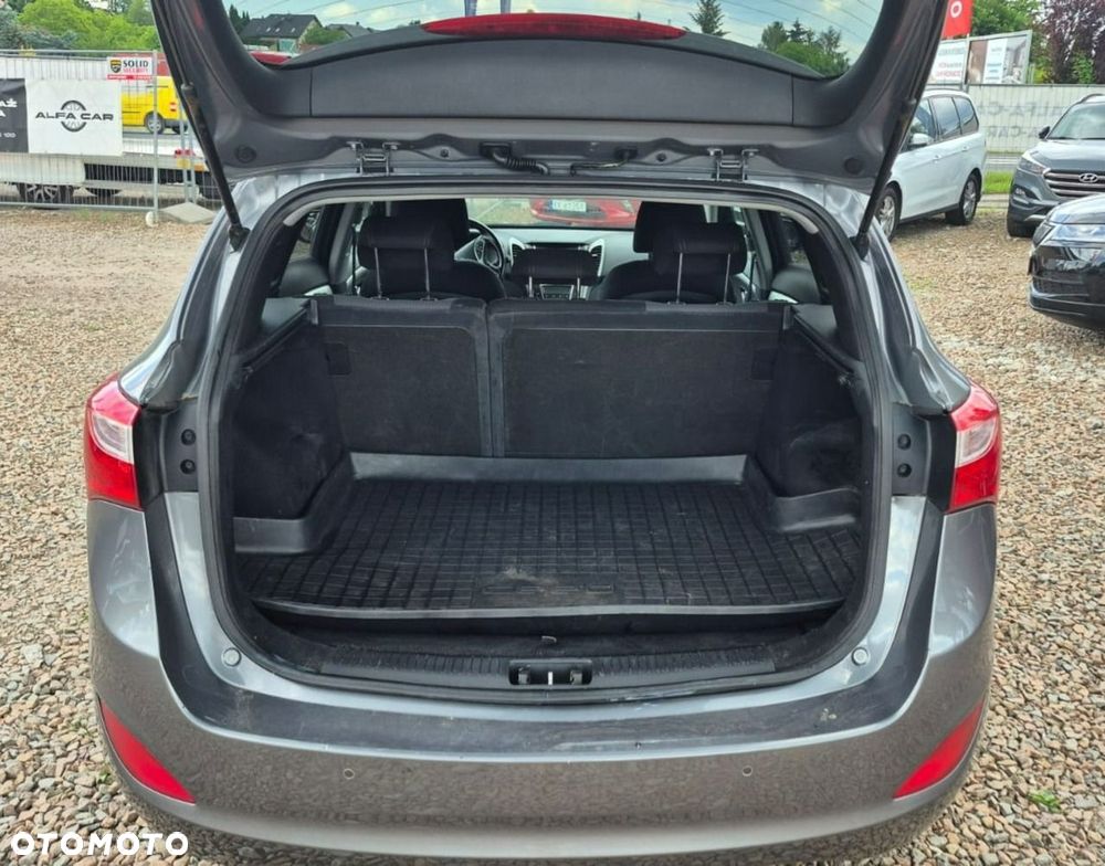 Hyundai i30 - 12