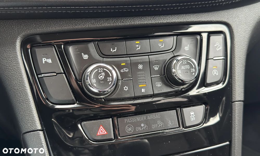 Opel Mokka X 1.4 T Color Edition S&S 4x4 - 24