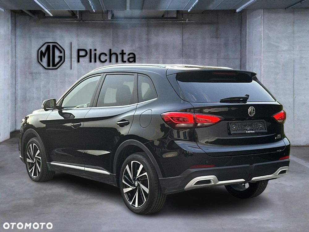 MG ZS Hybrid+ - 6