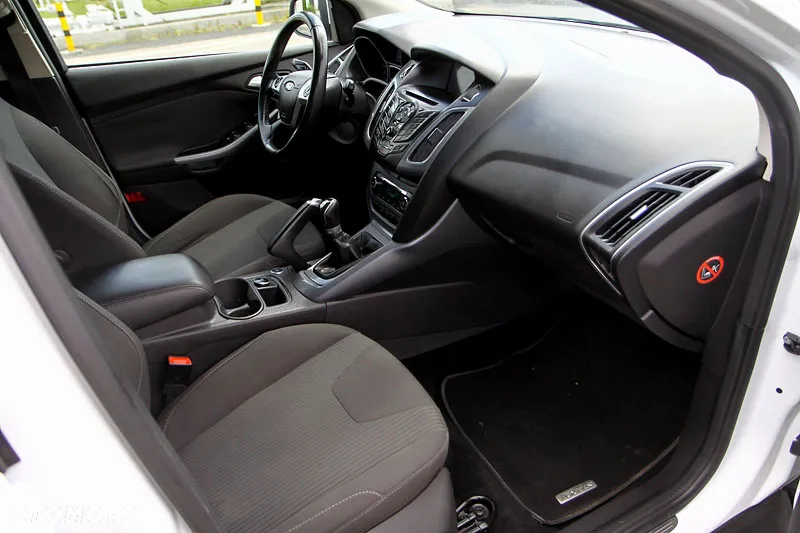 Ford Focus - 8
