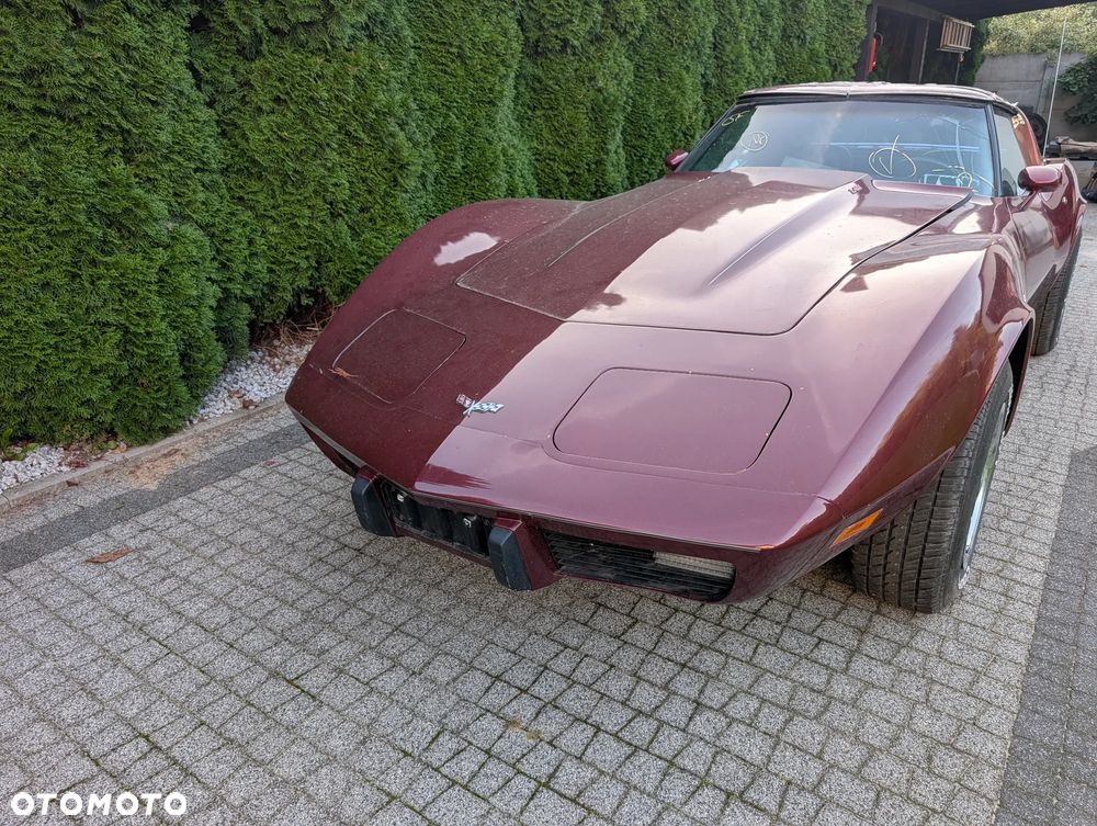 Chevrolet Corvette - 2