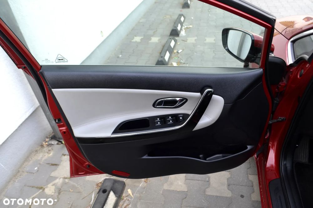 Kia Ceed 1.6 GDI L DCT - 14