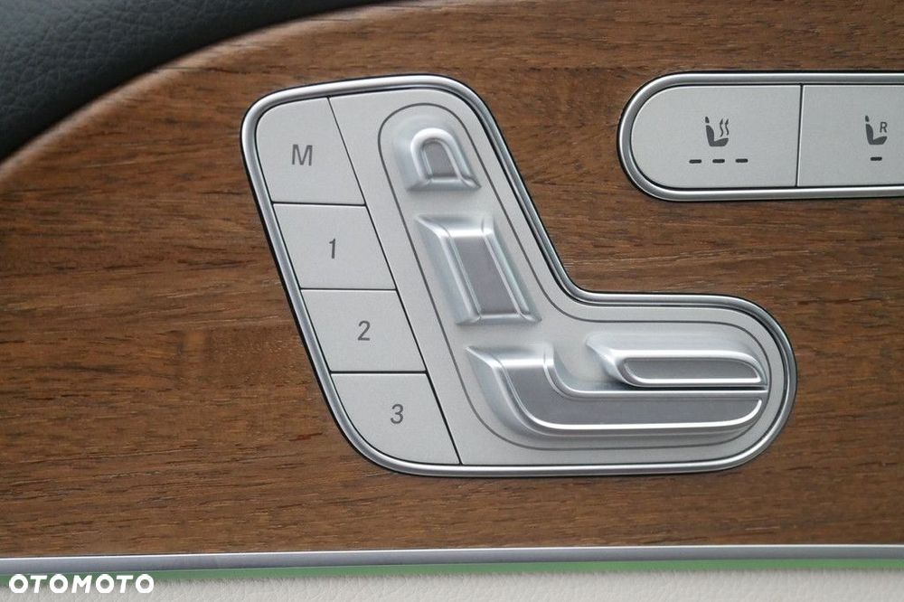 Mercedes-Benz GLE - 33