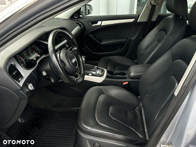 Audi A4 Limousine - 10