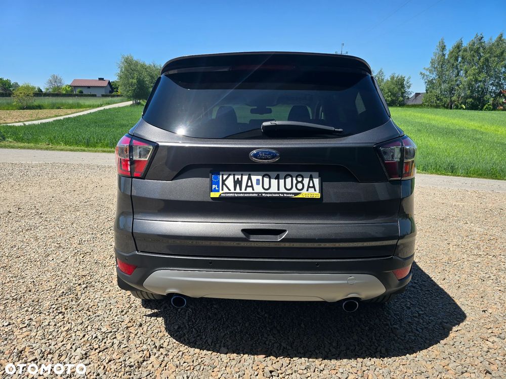 Ford Kuga 1.5 EcoBoost 2x4 Titanium - 5