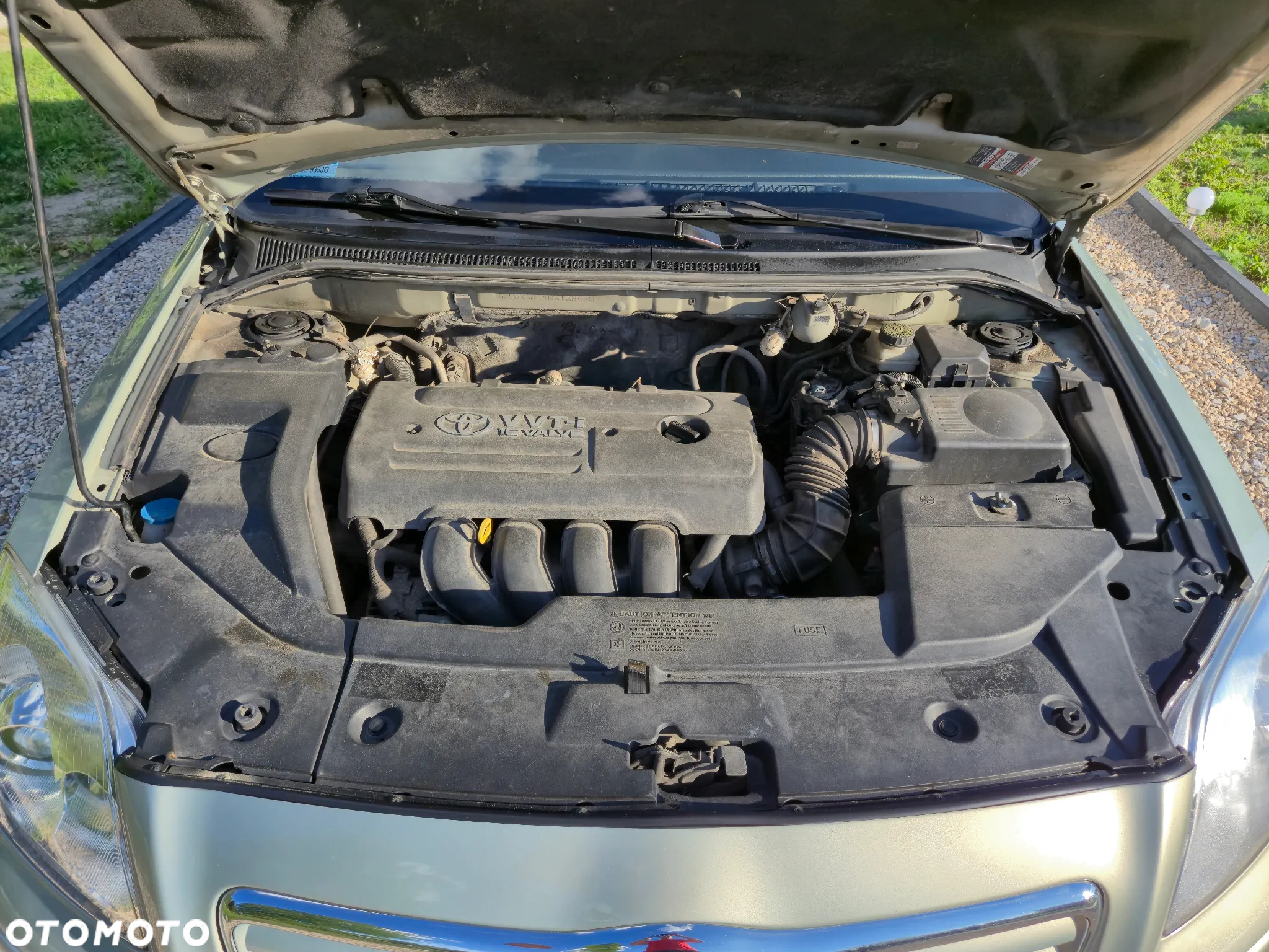 Toyota Avensis 1.8 VVT-i Luna - 30
