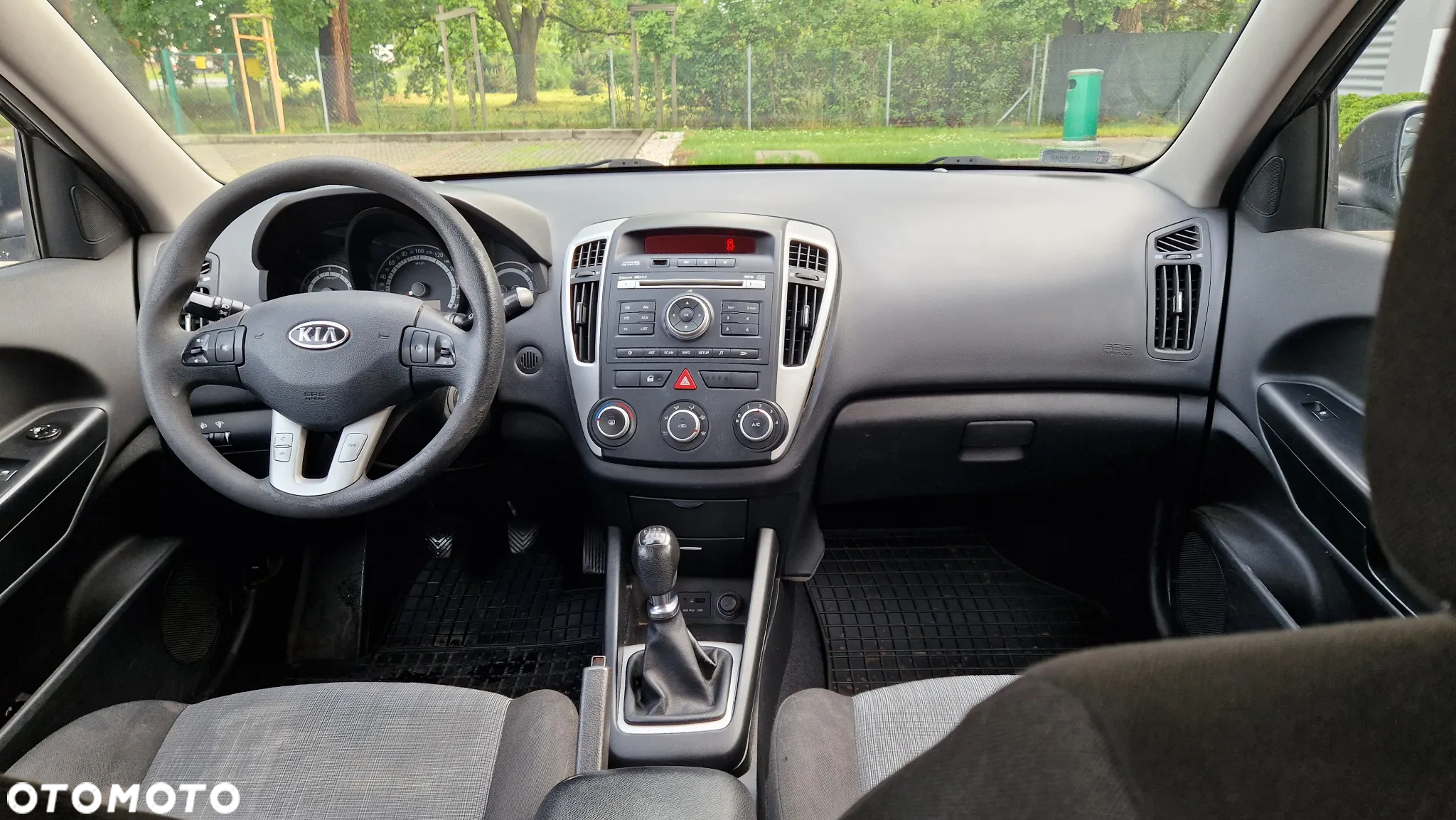 Kia Ceed - 5