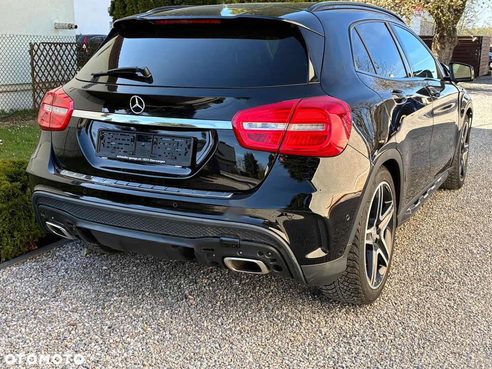 Mercedes-Benz GLA 220 d 4Matic 7G-DCT AMG Line - 7
